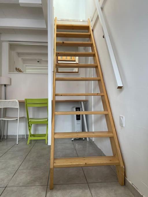 Maisonnette Rdc + Mezzanine Au Bord De L'Etang Leucate Exterior photo